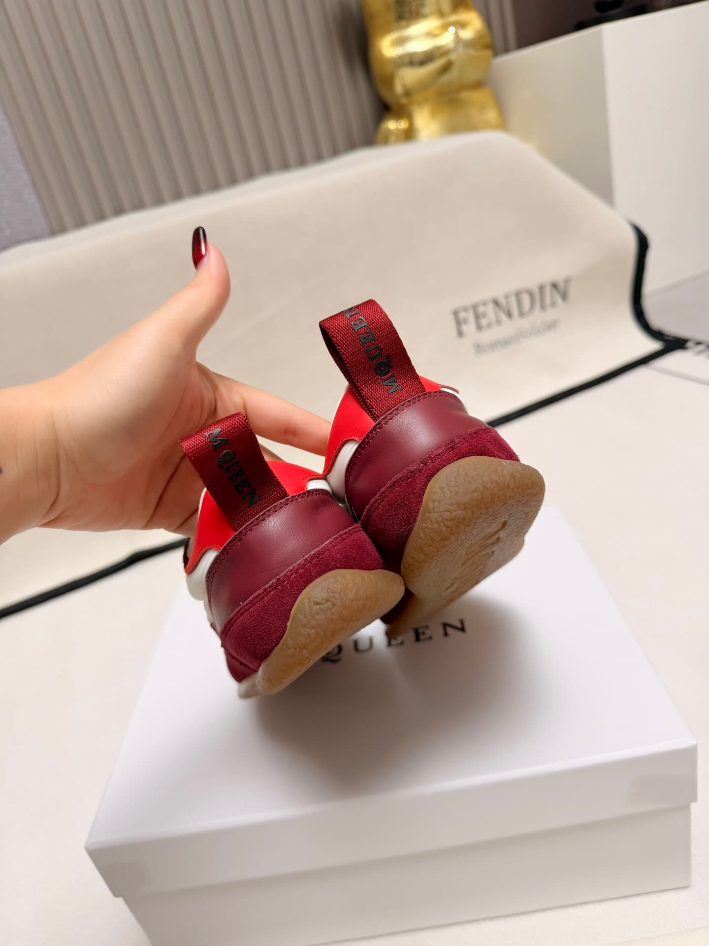 Product thumbnail 1