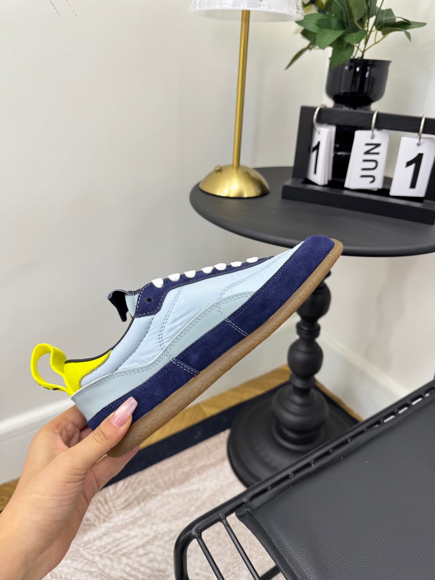 Product thumbnail 8