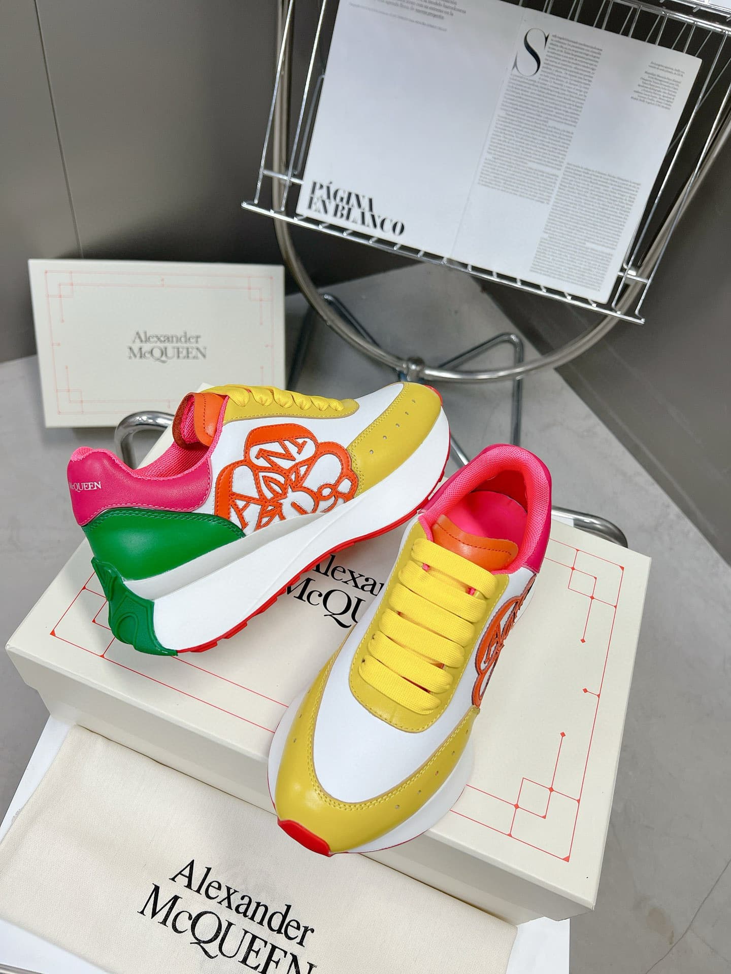 Product thumbnail 7