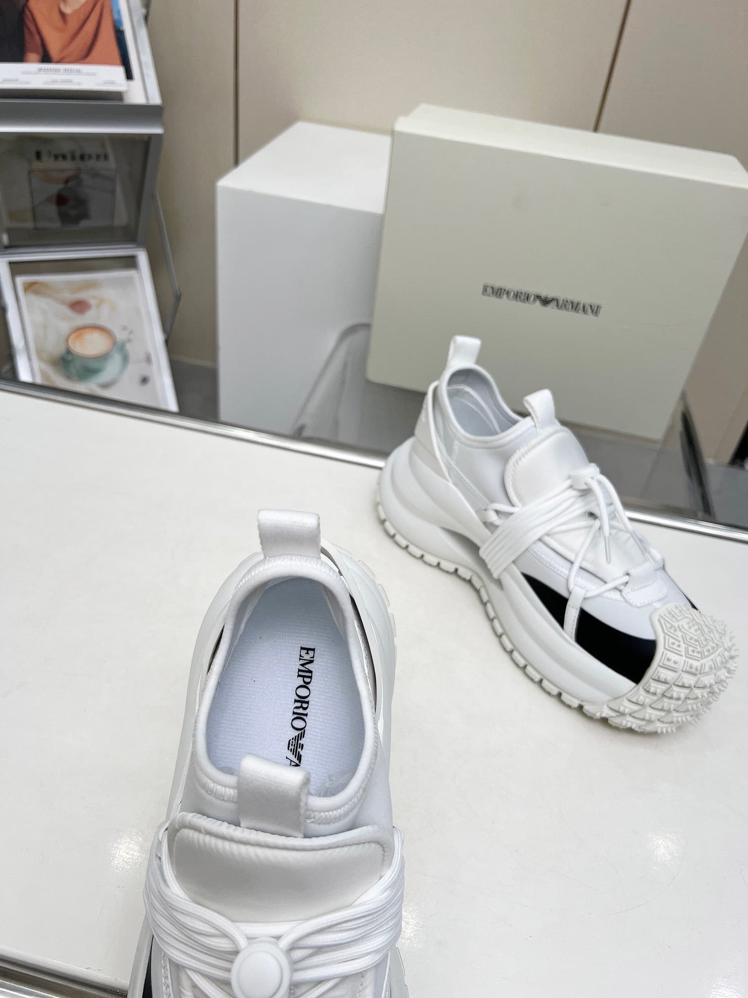 Product thumbnail 10